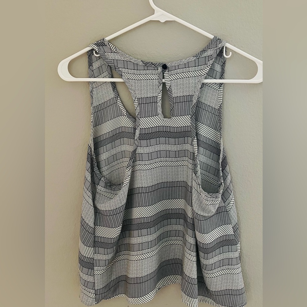 Silk top - Picture 2 of 3